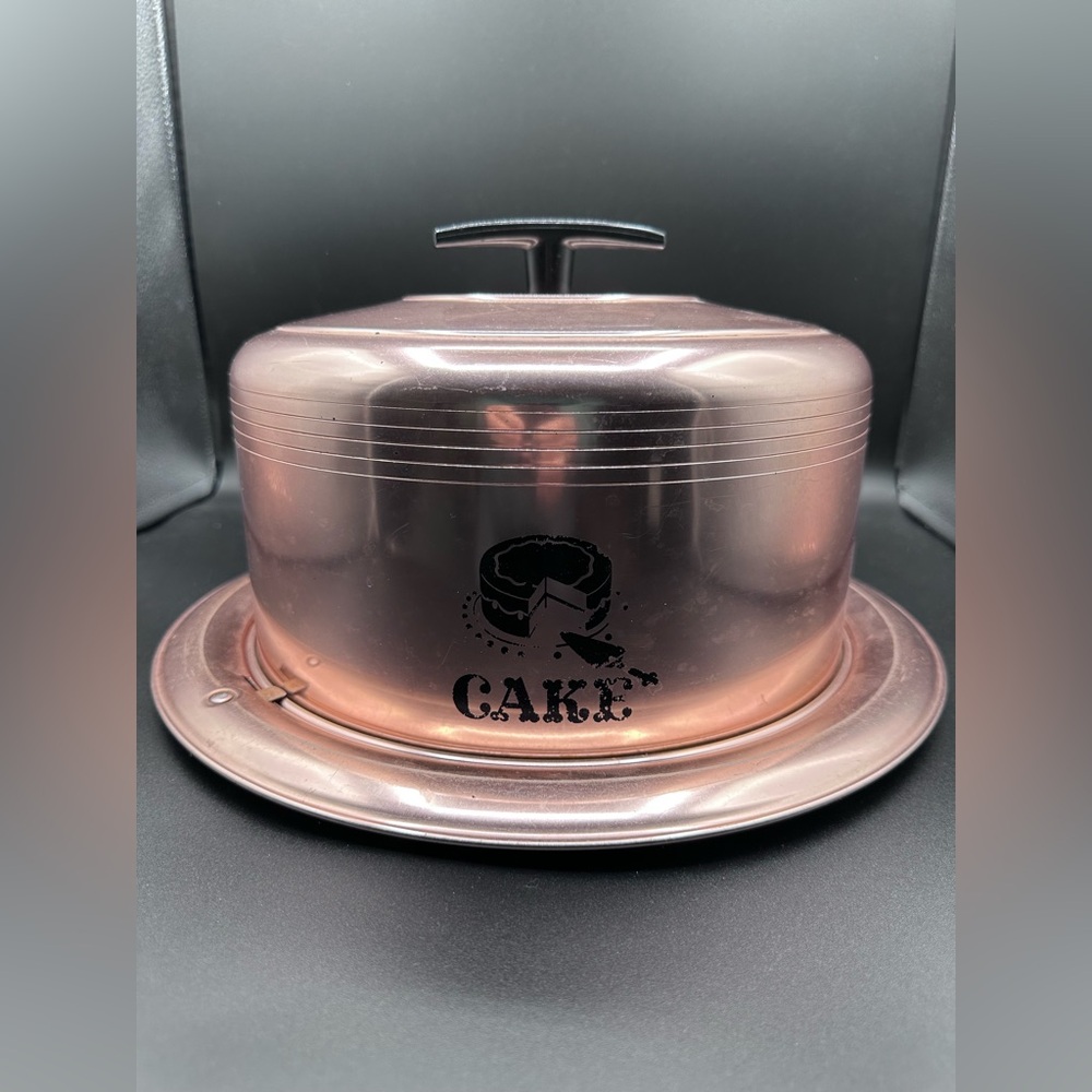West Bend Rose Gold Aluminum Cake Carrier – 10" Base, Locking Lid, USA-VINTAGE